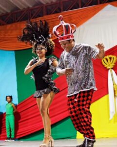 Momo inicia reinado no carnaval em Cururupu