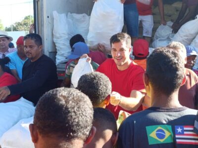 Com apoio de Brandão, Gabriel Tenório entrega 10 toneladas de pescados em Matões