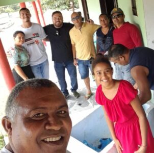 PÁSCOA SOLIDÁRIA- Ex-prefeito e advogado Doutor Luís Henrique promove ação com entrega de peixes na semana santa