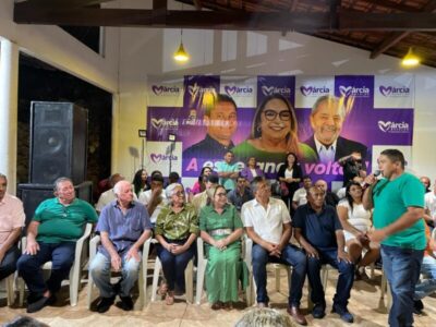 Fiasco! Da garagem de sua casa, Márcia confirma que vai para a disputa apenas com 02 partidos