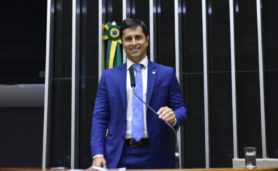 PROJETO DO DEPUTADO DUARTE JÚNIOR GARANTE ÁGUA POTÁVEL NAS ESCOLAS É APROVADO NA CÂMARA DOS DEPUTADOS