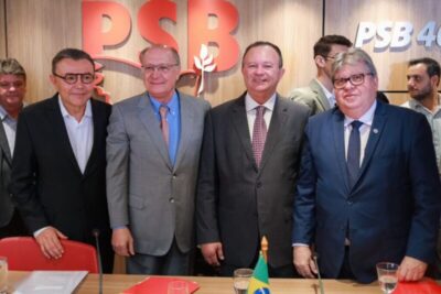 Governador Carlos Brandão participa de reunião do PSB para debater eleições municipais
