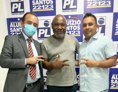 Arquimedes se desespera e vai pedir socorro para Aluízio