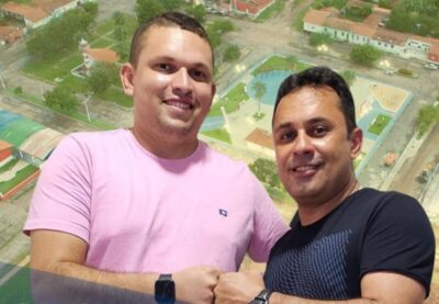 Arquimedes passa a perna em Zé do Gás e nomeia a mulher como secretária de Saúde