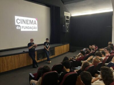 Sessão “À Meia-Noite Te Levarei ao Cinema” celebra as festas noturnas em sua segunda edição no Cinema da Fundação