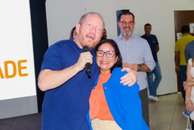 PREFEITA PAULA AZEVEDO PRESTIGIA ATO DE FILIAÇÃO DO DEPUTADO OTHELINO NETO AO SOLIDARIEDADE
