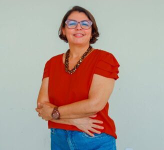 LÚCIA VASCONCELOS ASSUME CARGO DE SECRETÁRIA DE SAÚDE DO MUNICÍPIO DE PAÇO DO LUMIAR