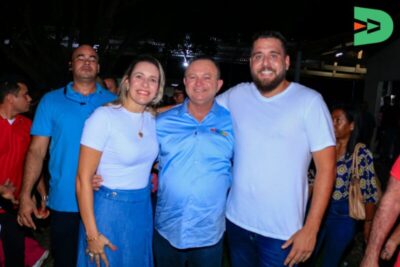 Carlos Brandão e Fiscal do Povo ovacionados em Caxias