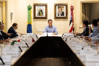 FELIPE CAMARÃO RECEBE COMITIVA CHINESA PARA AVANÇOS NA PRODUÇÃO DE ALIMENTOS DA AGRICULTURA FAMILIAR