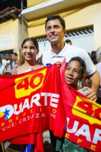 DUARTE JÚNIOR GANHA O CARINHO DAS RUAS E CONFIRMA TENDÊNCIA DE CRESCIMENTO