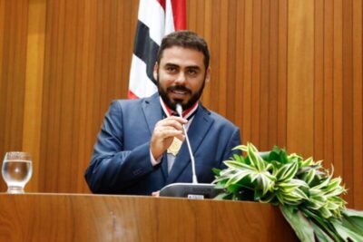 Dudu Diniz é homenageado com a Medalha Manuel Beckman na Assembleia Legislativa