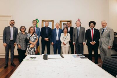 Brandão dialoga com Ebserh para federalizar o Hospital Macrorregional de Pinheiro