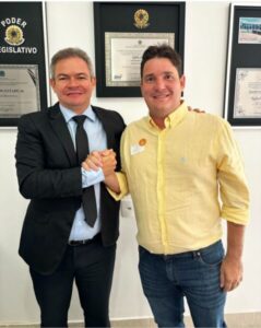 Ramon Júnior parabeniza Rafael, prefeito eleito de Timon