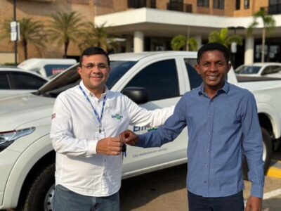 Deputado Josivaldo JP entrega caminhote para o fortalecimento do AGRO