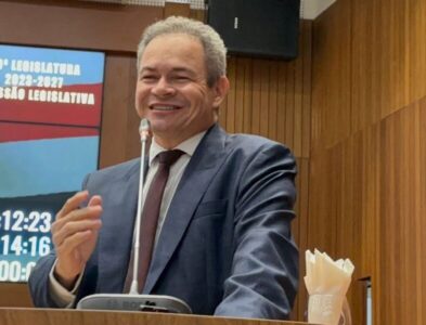 Na Assembleia, emoção toma conta do discurso de despedida de Rafael