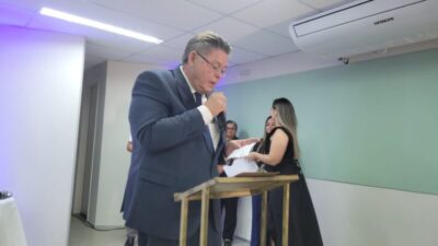 Kleber Tratorzão celebra o quarto diploma de prefeito