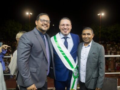 Mega show da virada é marcado pela posse do Dr Nilo Arouche como prefeito em Senador Alexandre Costa