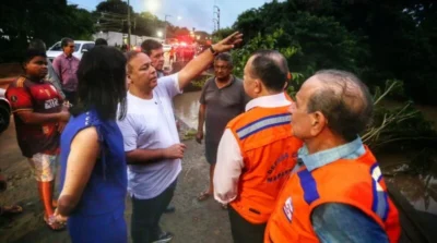 Após fortes chuvas, Fred Campos anuncia medidas emergenciais em…