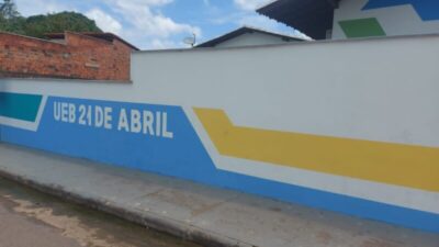 COMUNIDADE DO MARACANÃ, ESTUDANTES, PAIS E FUNCIONÁRIOS PEDEM A VOLTA DO PROFESSOR SILFARLY MARLON A UEB 21 DE ABRIL