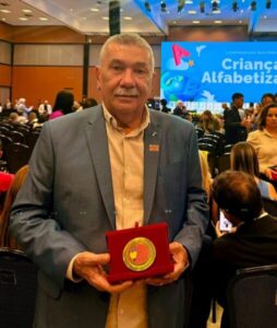 Santa Filomena do Maranhão recebe destaque nacional na educação com o Selo Ouro Criança Alfabetizada