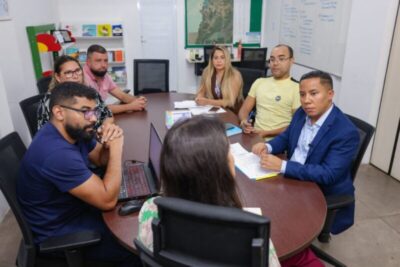Penha leva demandas das comunidades e projetos educacionais para secretária