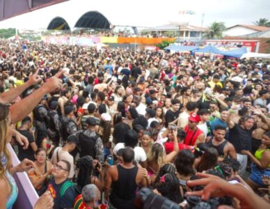 Carnaval de bastidores: quem ‘baqueou’, quem disfarçou e quem tentou o X até cansar