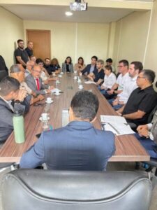 Rodoviários e empresários não chegam a acordo em audiência de mediação; novo encontro está marcado para segunda-feira
