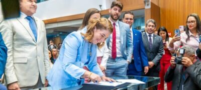 Iracema Vale reitera compromisso com independência do Parlamento durante posse como presidente da Alema