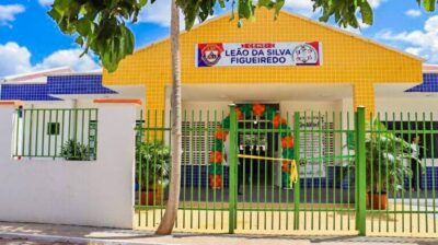 Hildo Rocha: Em Grajaú, no aniversário da cidade, Mercial Arruda inaugura escola em tempo  integral e creche , que foi concretizada com ajuda do parlamentar.