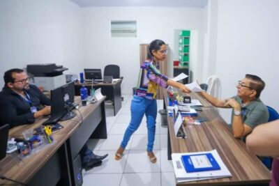 CÂMARA MUNICIPAL DE SÃO LUÍS REALIZA AÇÃO DE DIVULGAÇÃO DA I SEMANA DE SAÚDE MENTAL