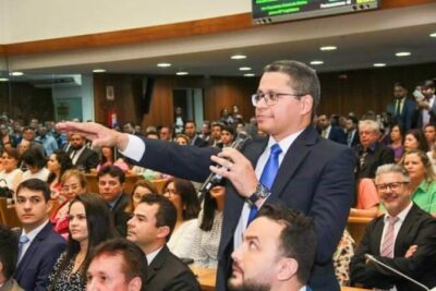 CARLOS LULA É O PRIMEIRO SERVIDOR DE CARREIRA DA ALEMA A TOMAR POSSE COMO DEPUTADO ESTADUAL