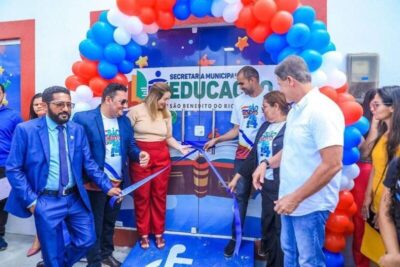 DEPUTADA IRACEMA VALE PRESTIGIA ENTREGA DE OBRAS NO ANIVERSÁRIO DE SÃO BENEDITO DO RIO PRETO