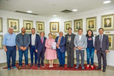 DEPUTADA IRACEMA VALE DISCUTE MELHORIA DO ATENDIMENTO A PARTURIENTES COM CÂMARA MUNICIPAL