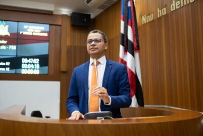 CARLOS LULA COBRA TRANSPARÊNCIA E SOLUÇÃO PARA PROBLEMAS NO TRANSPORTE PÚBLICO DE SÃO LUÍS