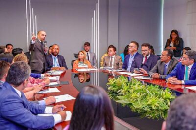 DEPUTADA IRACEMA VALE DEFENDE INVESTIMENTOS À EXPLORAÇÃO DE PETRÓLEO E GÁS NA MARGEM EQUATORIAL