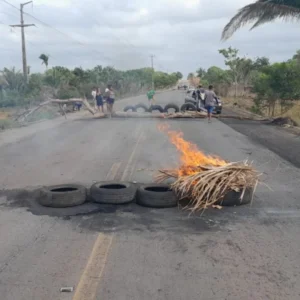 Indígenas Guajajara voltam a bloquear a BR-316, nesta quinta-feira(21)