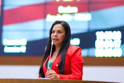 DEPUTADA ANA DO GÁS FAZ BALANÇO POSITIVO DE SUA ATUALIZAÇÃO PARLAMENTAR EM 2023
