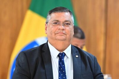 SALÁRIO BOM, FLÁVIO DINO NO (STF) TERÁ SALÁRIO DE R$ 44 MIL REAIS E MAIS 34 FUNCIONÁRIOS EM SEU GABINETE