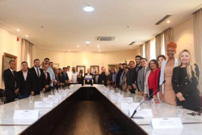 PALÁCIO DOS LEÕES: VEREADORES DE SÃO LUÍS REALIZAM VISITA DE CORTESIA AO GOVERNADOR CARLOS BRANDÃO