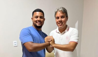 Timon: Empresário desiste de candidatura e declara apoio ao vereador Thiago Carvalho