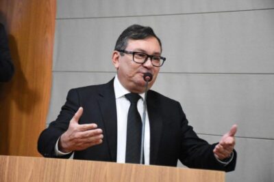 VEREADOR IVALDO RODRIGUES DENUNCIA SITUAÇÃO DE ANEXO DA DA ESCOLA UEB LEONEL BRIZOLA NO BAIRRO DA VILA LUIZÃO