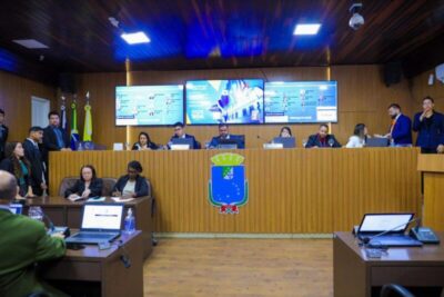 VEREADORES DE SÃO LUIS DERRUBAM 15 VETOS DO EXECUTIVO MUNICIPAL E MANTÉM DOIS