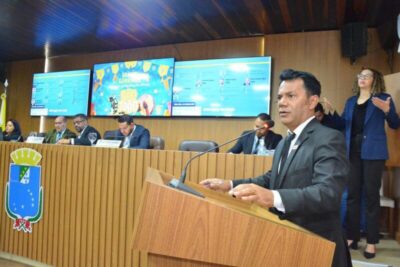 VEREADOR TIRIRICA DO MARANHÃO SOLICITA INTERVENÇÃO DA PREFEITURA NA VILA EMBRATEL
