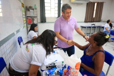 COM DEPUTADO OSMAR FILHO, PROGRAMA “CUIDAR DOS OLHOS” CHEGA AO MUNICÍPIO DE CAJARI