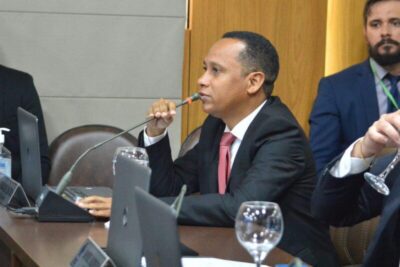 INCLUSÃO DA PESSOA COM DEFICIÊNCIA: VEREADOR MARCOS CASTRO QUER CRIAR CENSO E CADASTRO