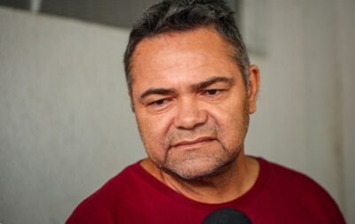 Assista