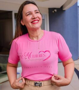 Detinha fala sobre o projeto ‘Mulheres que Transformam’ no podcast Tete a Tete