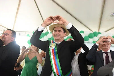 Edimar Vaqueiro é empossado prefeito de Coroatá