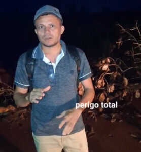 VÍDEO: Morador alerta sobre queda de poste e risco na estrada entre Viana e Pedro Rosário