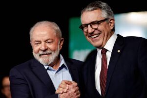 Lula nomeia Alexandre Padilha como novo ministro da Saúde